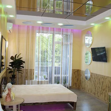 Greenwood Apartment
